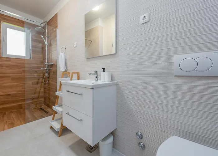 Mareni Zadarvillas *